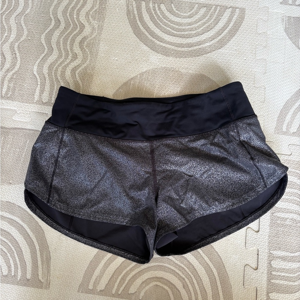 Lululemon Athletica Run Speed 2.5” Size 4